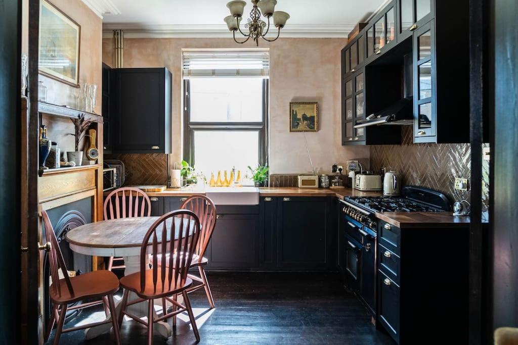 Vintage Townhouse, Wood Burner, Leafy Garden, Close To The Beach Margate Exteriör bild